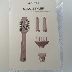 Sutra Aero Styler is a 5-in-1 interchangeable hair tool